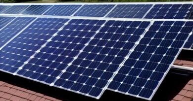 ¿Qué tan grande es un panel solar de 330W?